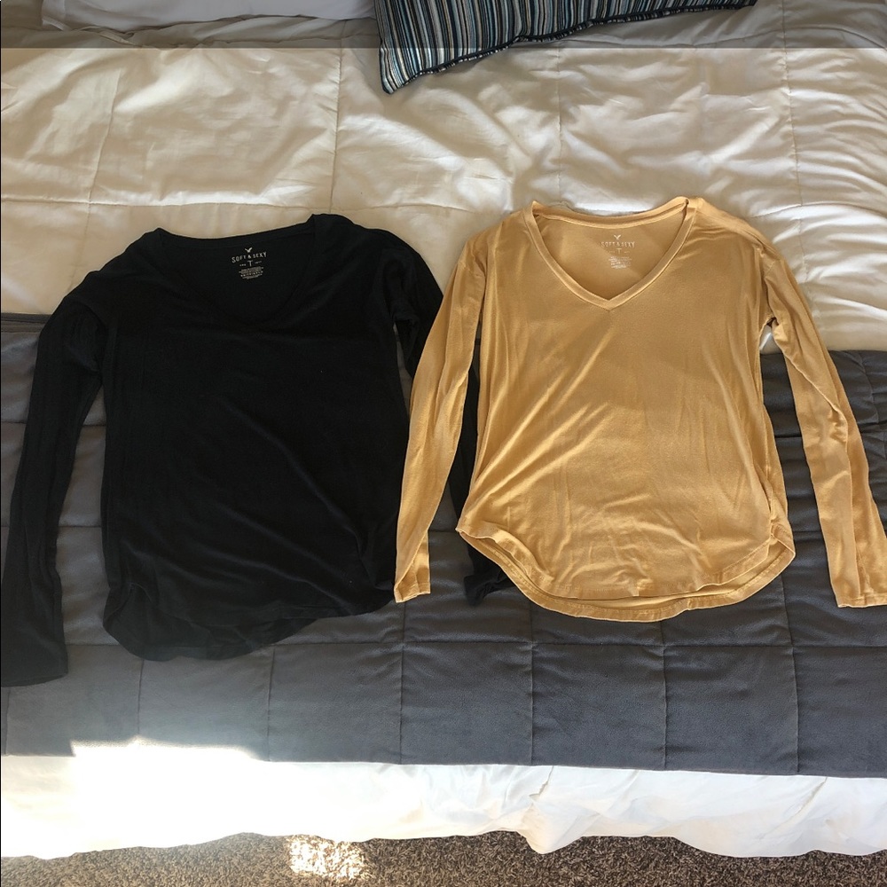 2 xsmall American Eagle long sleeve - Picture 2 of 6
